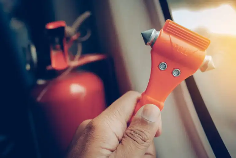 Top 5 Tools to Always Keep in Your Car